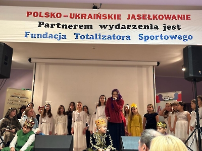 Jasełka dla seniorów ze Stowarzyszenia Emerytów i Rencistów z Psar 