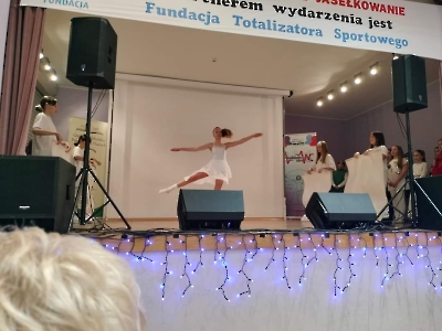 Jasełka dla seniorów ze Stowarzyszenia Emerytów i Rencistów z Psar 