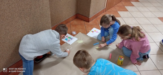 Uczniowie z Naszej Szkoły świętują Międzynarodowy Dzień Praw Dziecka wspólnie z UNICEF