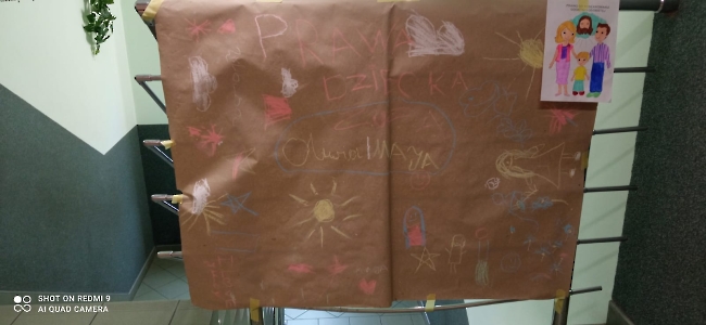 Uczniowie z Naszej Szkoły świętują Międzynarodowy Dzień Praw Dziecka wspólnie z UNICEF
