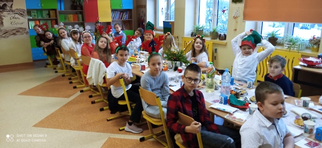 Wigilia klasowa i szkolna
